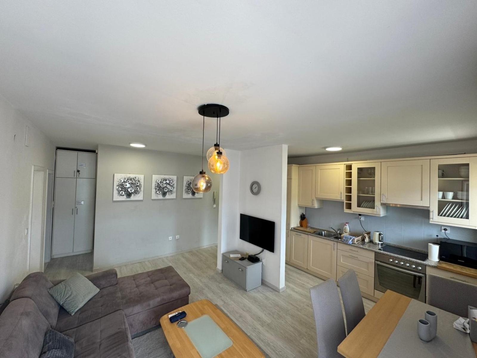 Apartment Topla ヘルツェグ・ノヴィ エクステリア 写真